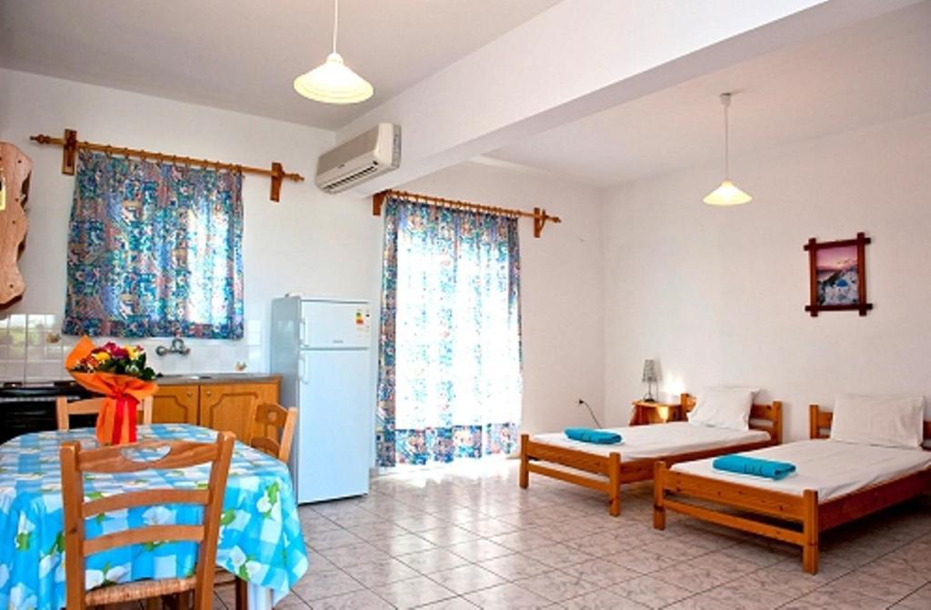Syraina Apartments Skiathos Quarto foto
