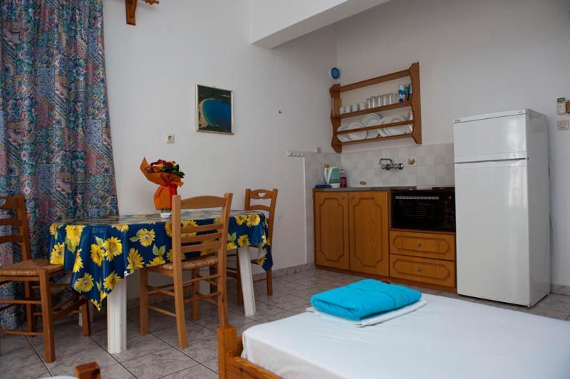 Syraina Apartments Skiathos Exterior foto